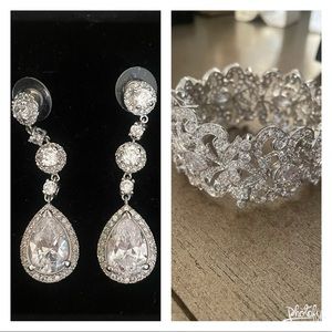 Tejani Jewelry Set (Earings and Bracelet)